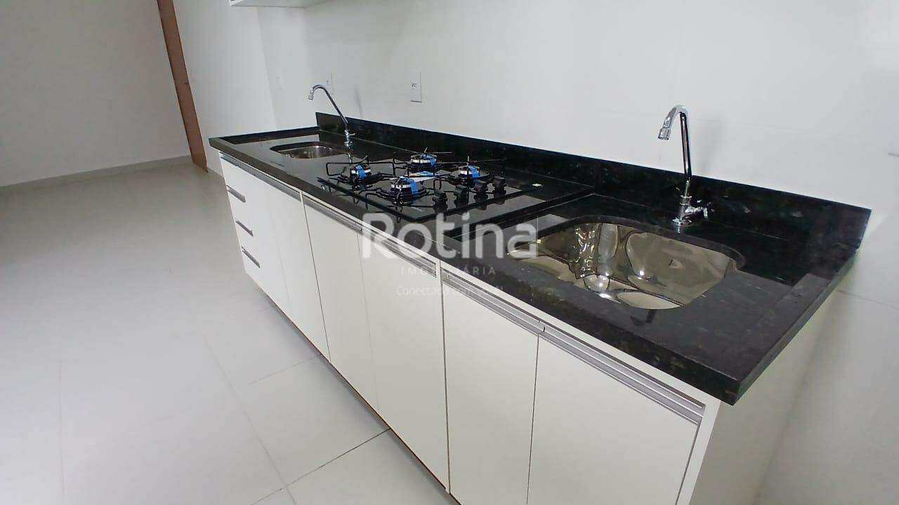 Apartamento à venda, 2 quartos em Uberlândia no bairro Segismundo Pereira no valor de R$ 400.000,00 - Rotina Imobiliária: 