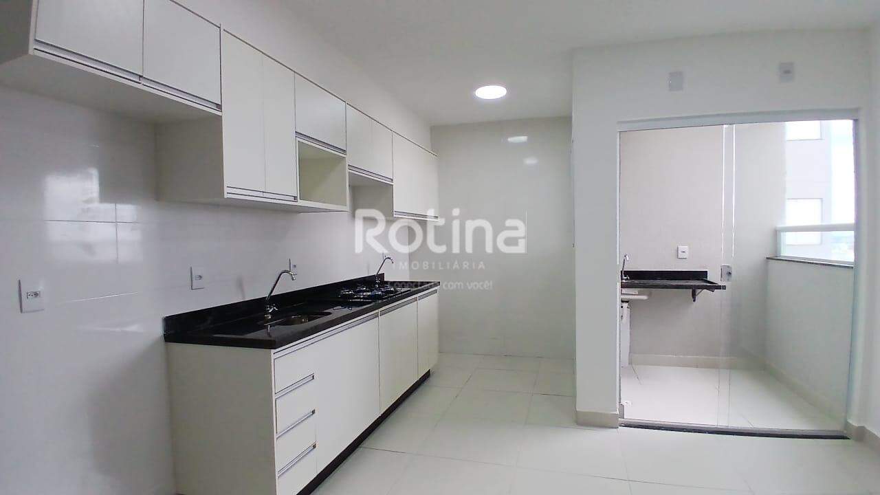 Apartamento à venda, 2 quartos em Uberlândia no bairro Segismundo Pereira no valor de R$ 400.000,00 - Rotina Imobiliária: 