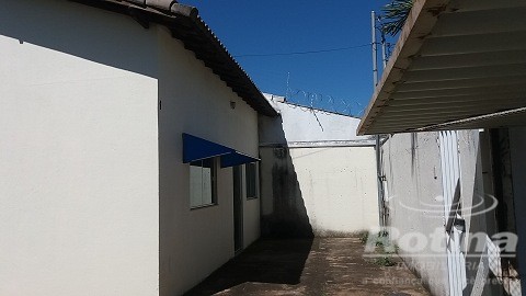 Casa Condomínio Fechado à venda, 2 quartos em Uberlândia no bairro Novo Mundo no valor de R$ 300.000,00 - Rotina Imobiliária: 0104501d.jpg