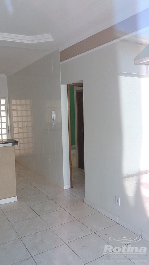 Casa Condomínio Fechado à venda, 2 quartos em Uberlândia no bairro Novo Mundo no valor de R$ 300.000,00 - Rotina Imobiliária: 0104501i.jpg