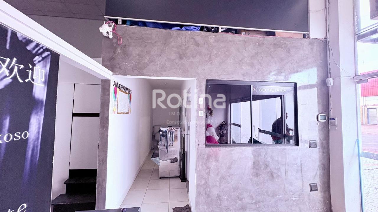 Galpão à venda, em Uberlândia no bairro Shopping Park no valor de R$ 800.000,00 - Rotina Imobiliária: 