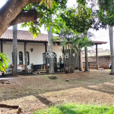 Casa à venda, 5 quartos em Uberlândia no bairro Cidade Jardim no valor de R$ 2.600.000,00 - Rotina Imobiliária: 