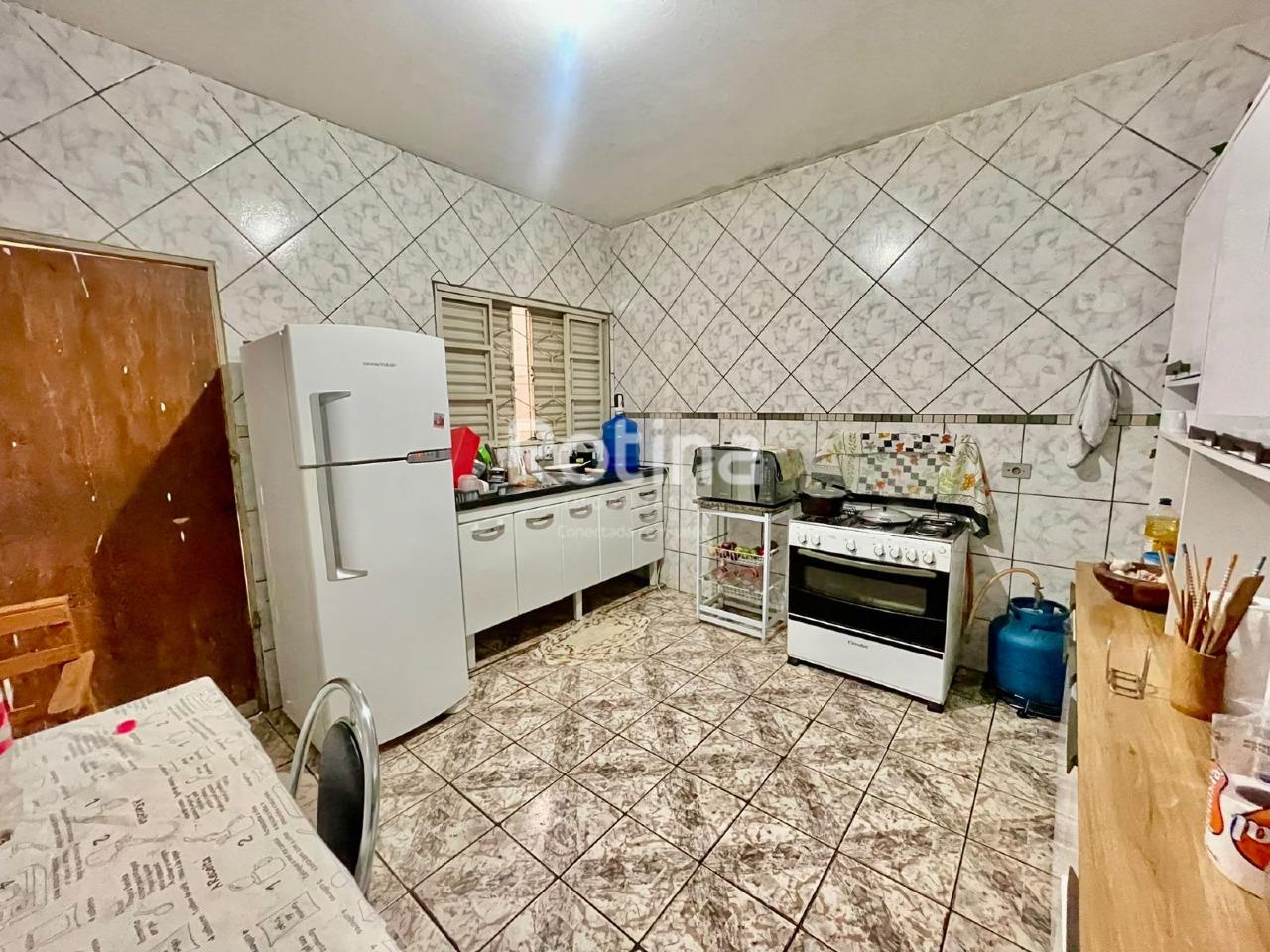 Terreno à venda, 5 quartos em Uberlândia no bairro São Jorge no valor de R$ 300.000,00 - Rotina Imobiliária: 