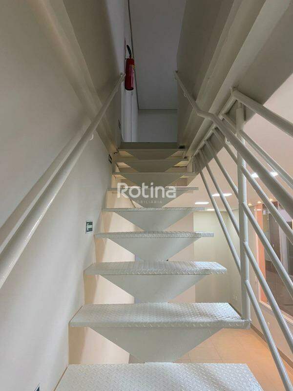 Loja para alugar, em Uberlândia no bairro Centro no valor de R$ 2.400,00 - Rotina Imobiliária: 