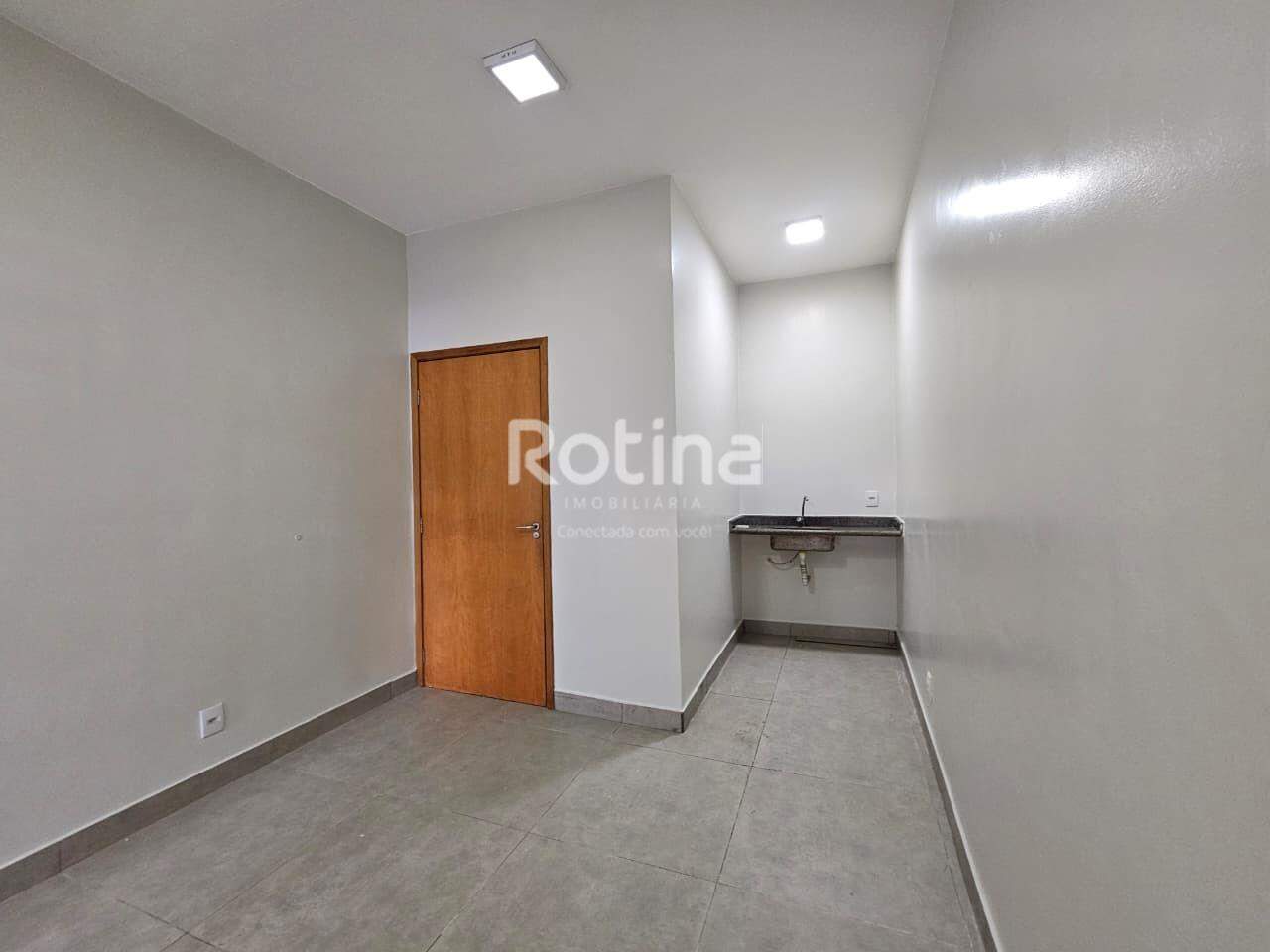 Loja para alugar, em Uberlândia no bairro Martins no valor de R$ 1.900,00 - Rotina Imobiliária: 