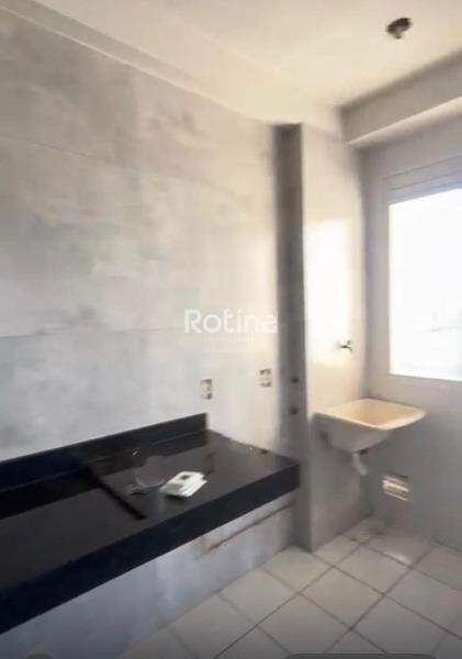 Apartamento à venda, 2 quartos em Uberlândia no bairro Novo Mundo no valor de R$ 210.000,00 - Rotina Imobiliária: 