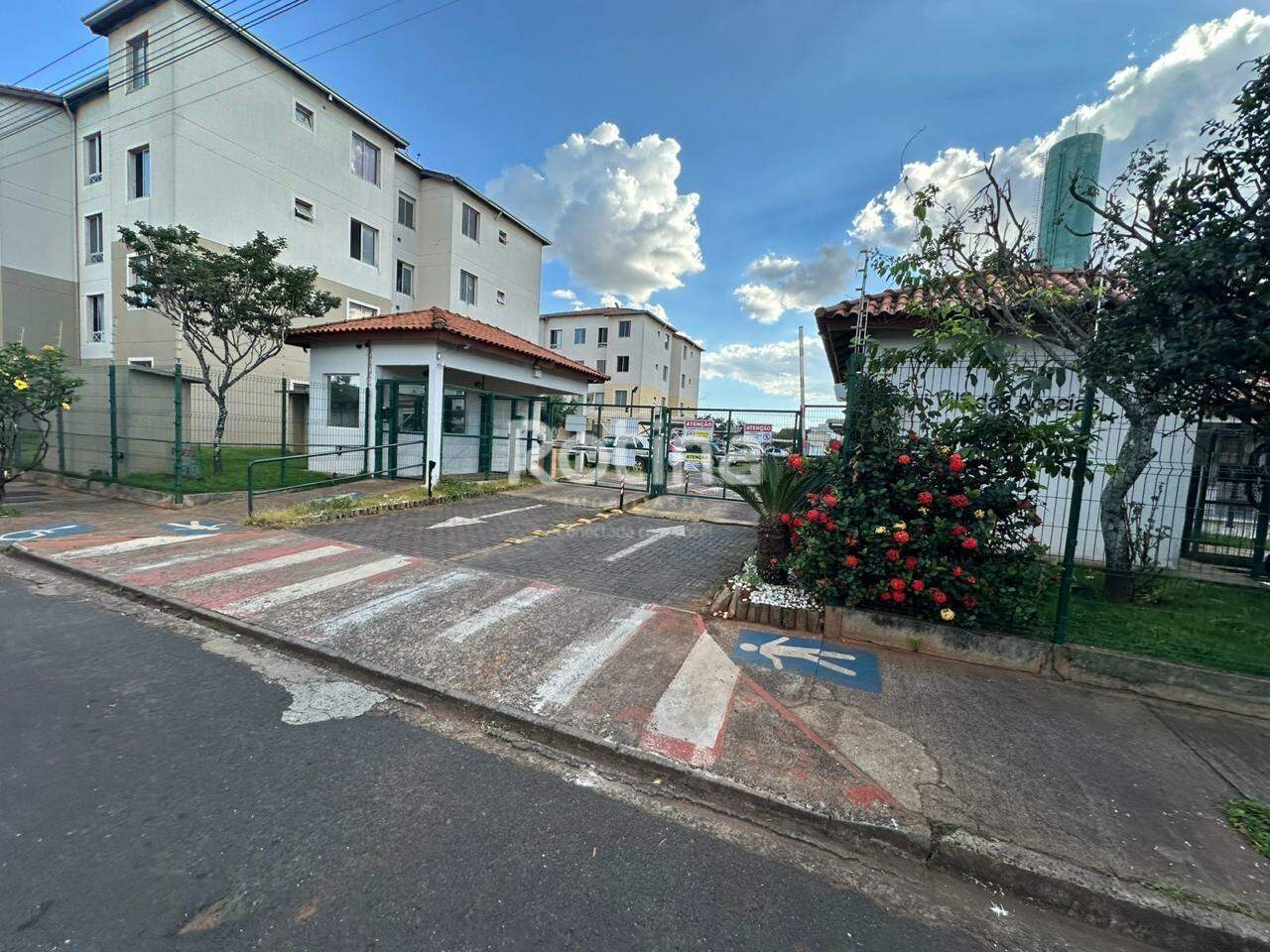 Apartamento à venda, 2 quartos em Uberlândia no bairro Novo Mundo no valor de R$ 210.000,00 - Rotina Imobiliária: 