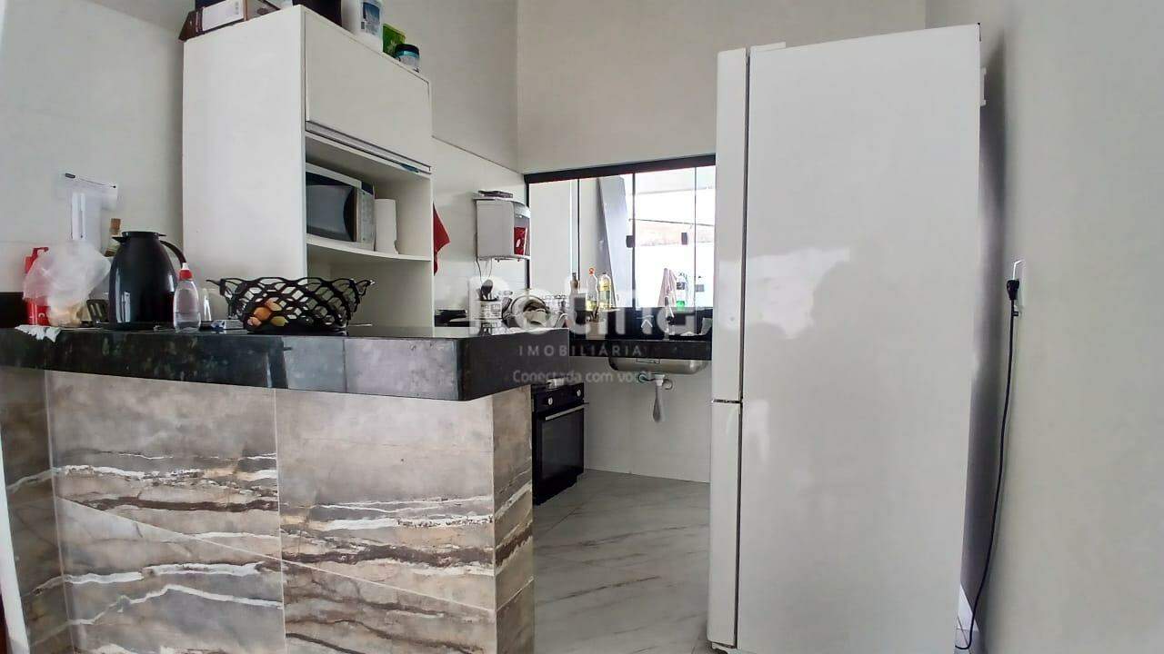 Casa para alugar, 3 quartos em Uberlândia no bairro Jardim Ipanema no valor de R$ 2.500,00 - Rotina Imobiliária: 