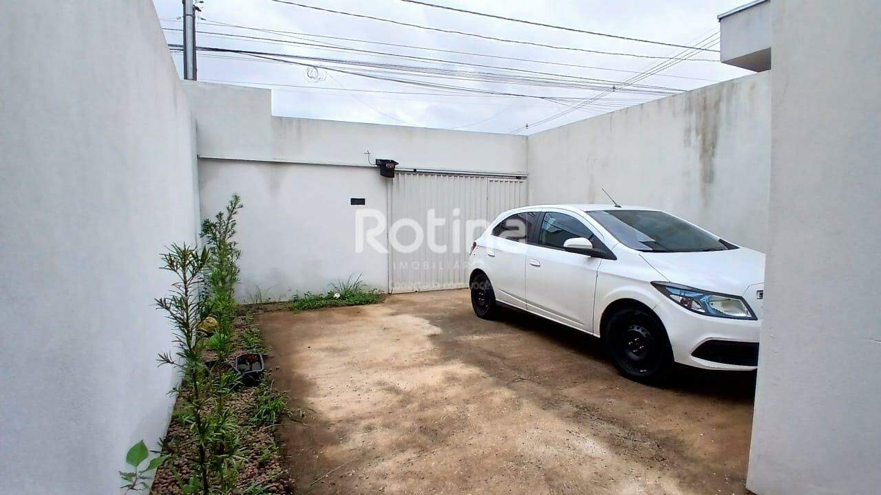 Casa para alugar, 3 quartos em Uberlândia no bairro Jardim Ipanema no valor de R$ 2.500,00 - Rotina Imobiliária: 