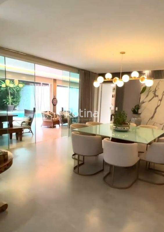 Casa Condomínio Fechado para alugar, 4 quartos em Uberlândia no bairro Morada da Colina no valor de R$ 15.000,00 - Rotina Imobiliária: 