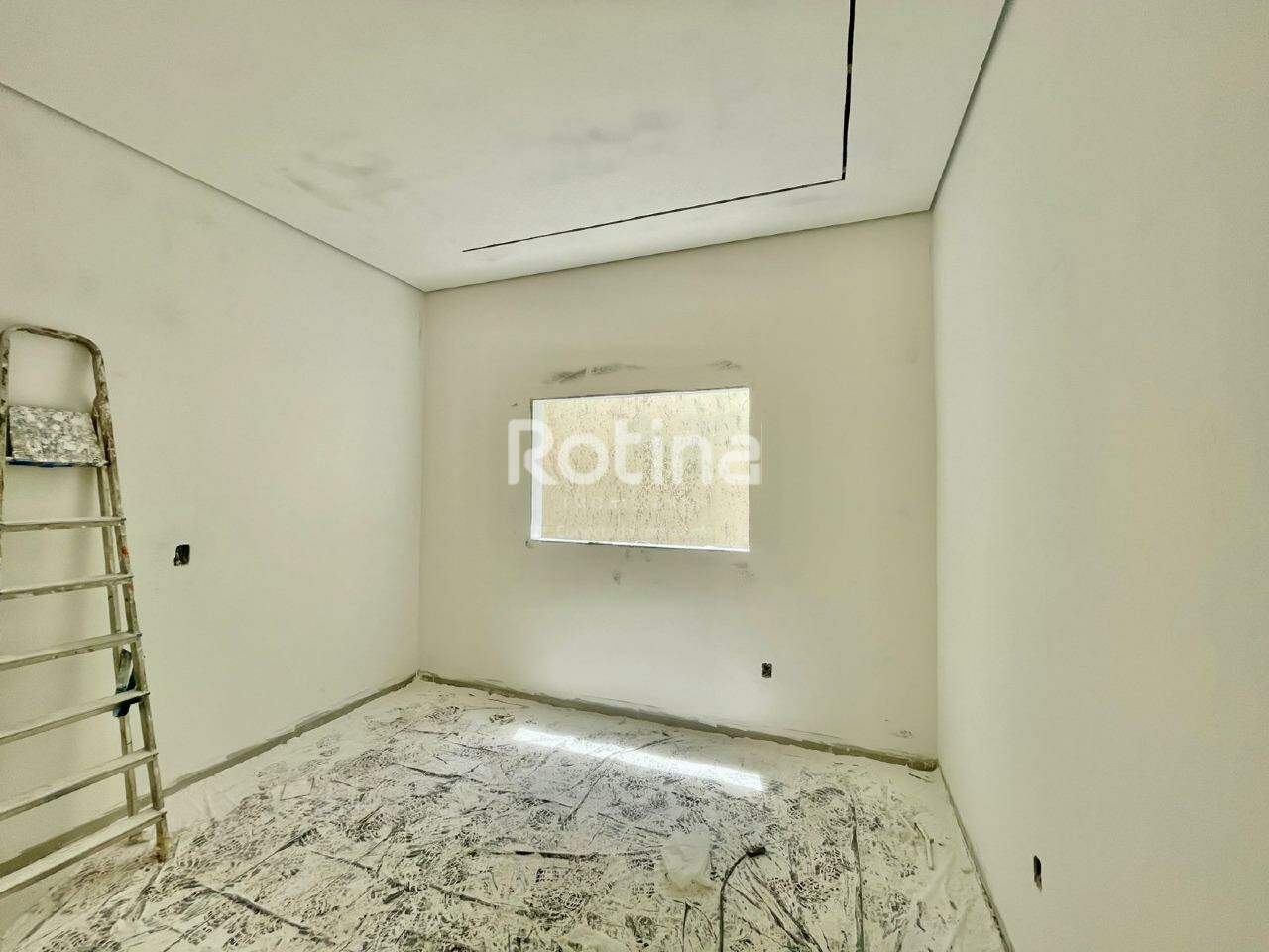 Casa à venda, 3 quartos em Uberlândia no bairro Santa Rosa no valor de R$ 950.000,00 - Rotina Imobiliária: 