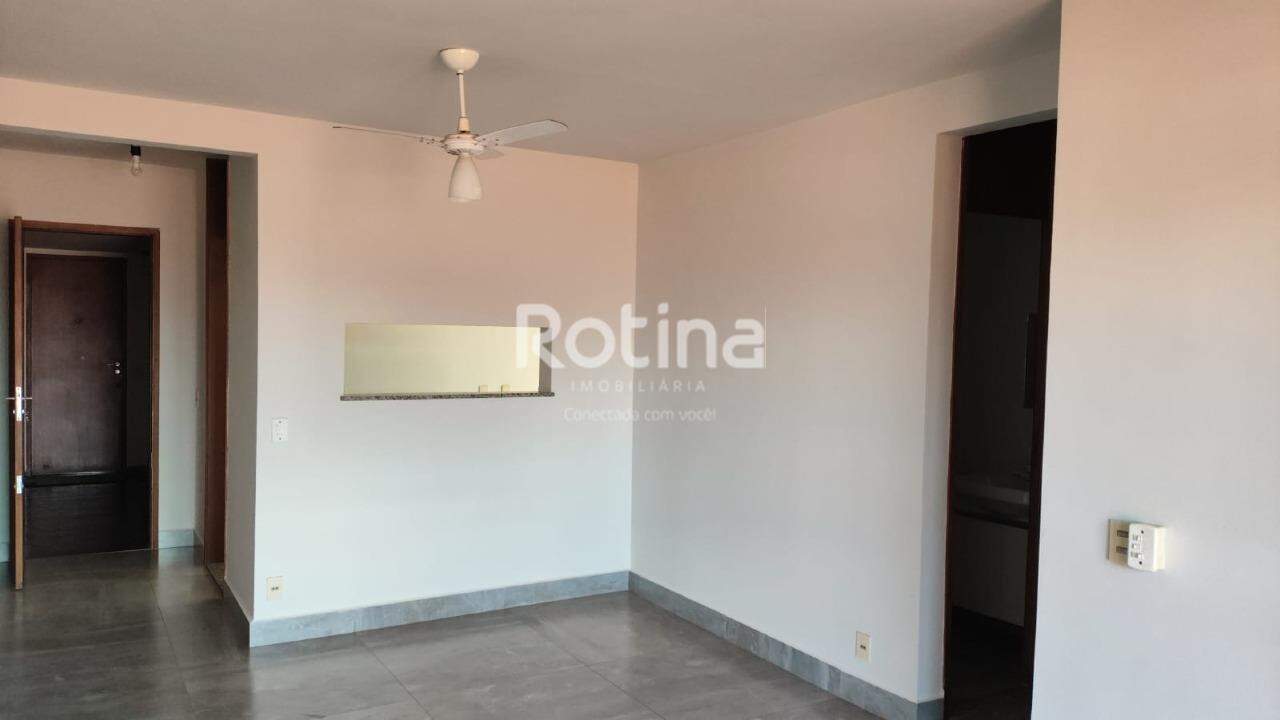 Apartamento para alugar, 3 quartos em Uberlândia no bairro Martins no valor de R$ 2.100,00 - Rotina Imobiliária: 