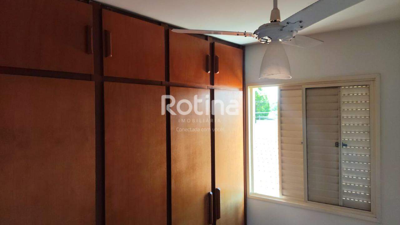 Apartamento para alugar, 3 quartos em Uberlândia no bairro Martins no valor de R$ 2.100,00 - Rotina Imobiliária: 