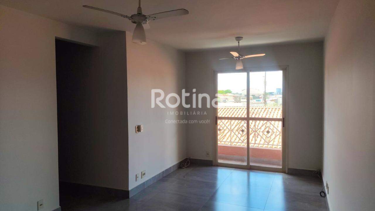 Apartamento para alugar, 3 quartos em Uberlândia no bairro Martins no valor de R$ 2.100,00 - Rotina Imobiliária: 