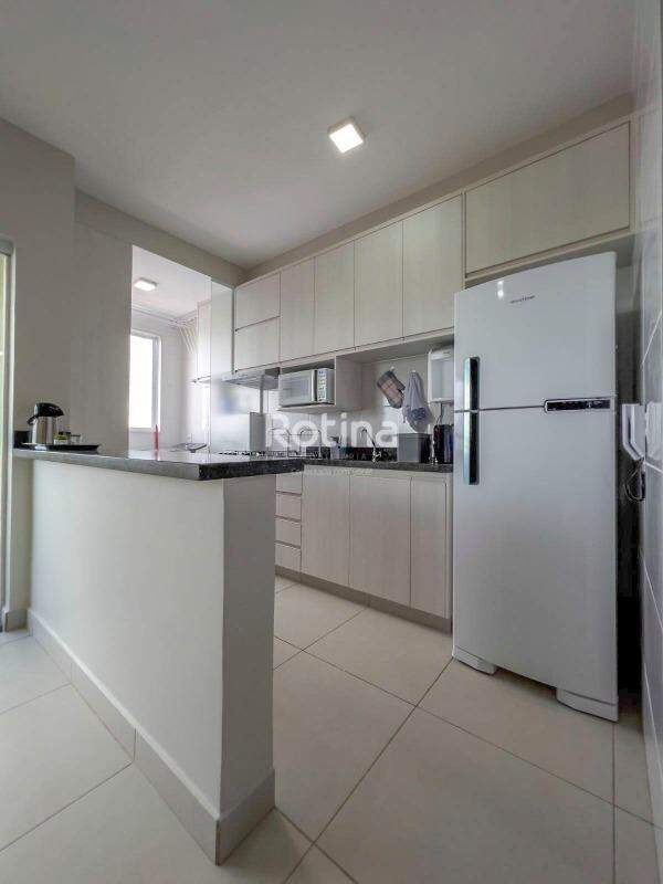 Apartamento para alugar, 2 quartos em Uberlândia no bairro Tubalina no valor de R$ 3.500,00 - Rotina Imobiliária: 