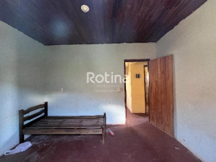 Terreno à venda, 2 quartos em Uberlândia no bairro Aclimação no valor de R$ 230.000,00 - Rotina Imobiliária: 