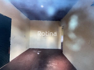 Terreno à venda, 2 quartos em Uberlândia no bairro Aclimação no valor de R$ 230.000,00 - Rotina Imobiliária: 