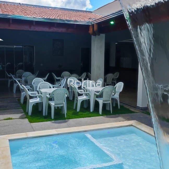 Casa Comercial à venda, 2 quartos em Uberlândia no bairro Loteamento Portal do Vale II no valor de R$ 800.000,00 - Rotina Imobiliária: 
