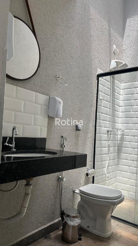 Casa Comercial à venda, 2 quartos em Uberlândia no bairro Loteamento Portal do Vale II no valor de R$ 800.000,00 - Rotina Imobiliária: 