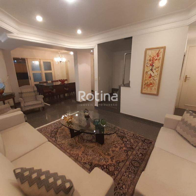 Cobertura à venda, 3 quartos em Uberlândia no bairro Martins no valor de R$ 1.200.000,00 - Rotina Imobiliária: 
