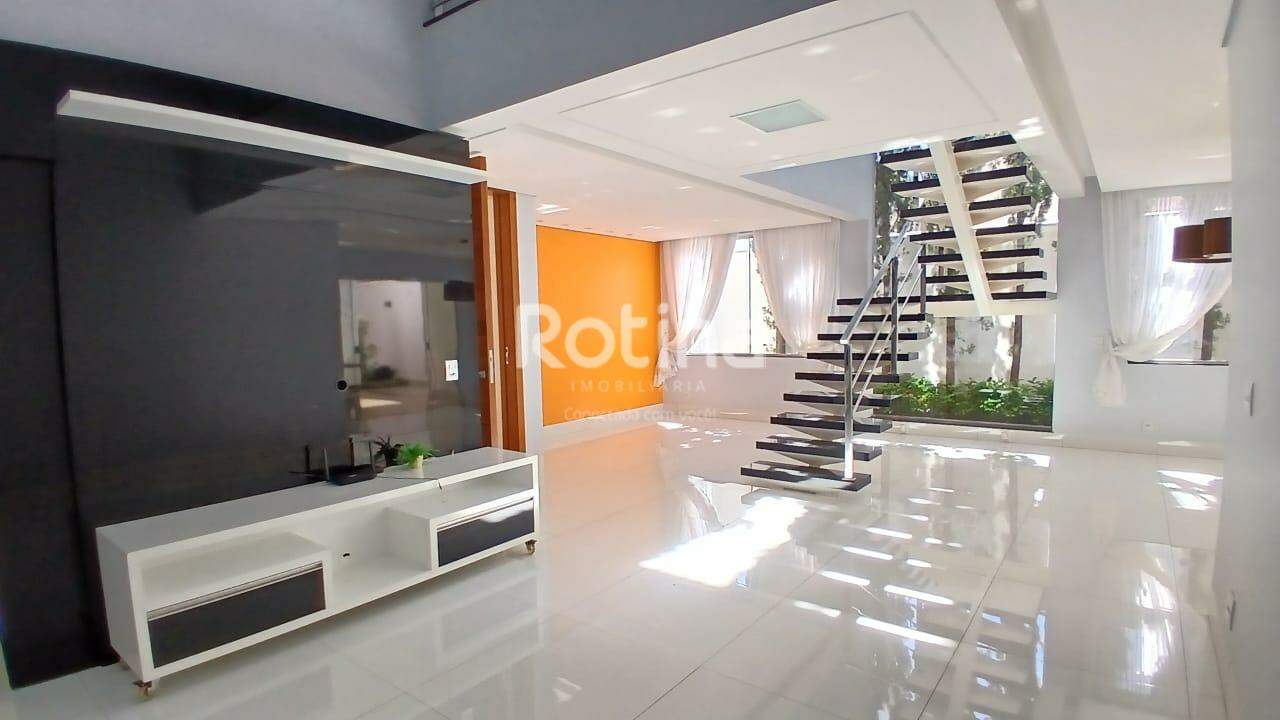 Casa à venda, 3 quartos em Uberlândia no bairro Alto Umuarama no valor de R$ 1.850.000,00 - Rotina Imobiliária: 