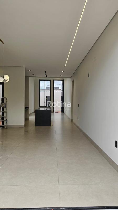 Casa à venda, 2 quartos em Uberlândia no bairro Grand Ville no valor de R$ 1.300.000,00 - Rotina Imobiliária: 