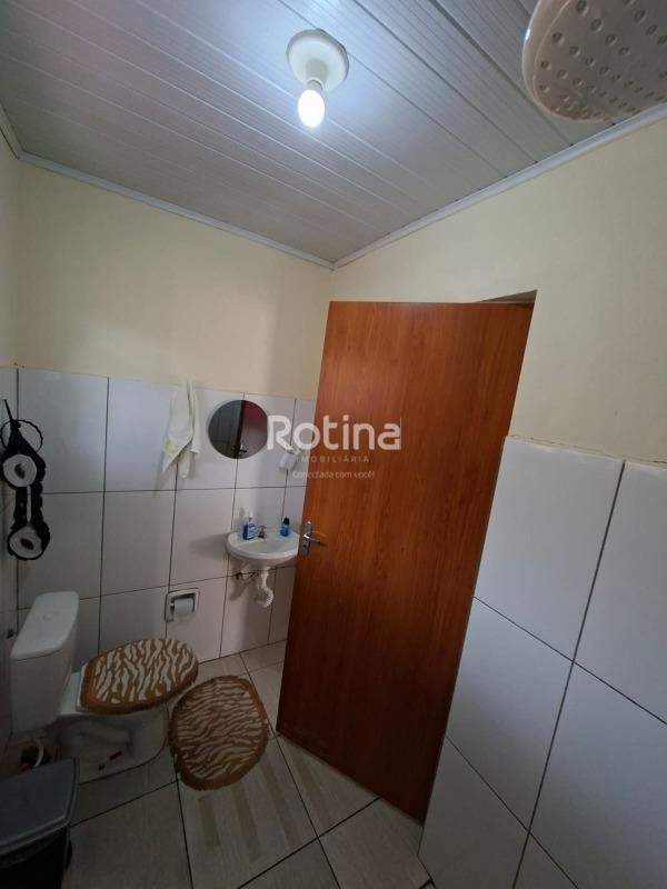 Casa à venda, 2 quartos em Uberlândia no bairro Loteamento Monte Hebron no valor de R$ 220.000,00 - Rotina Imobiliária: 