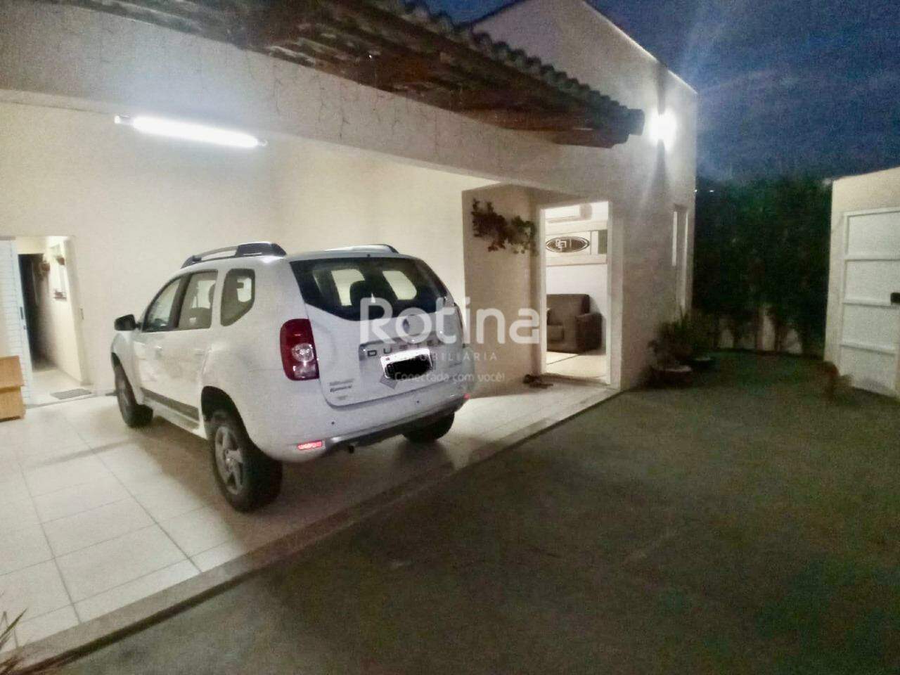 Casa à venda, 3 quartos em Uberlândia no bairro Jardim Holanda no valor de R$ 630.000,00 - Rotina Imobiliária: 
