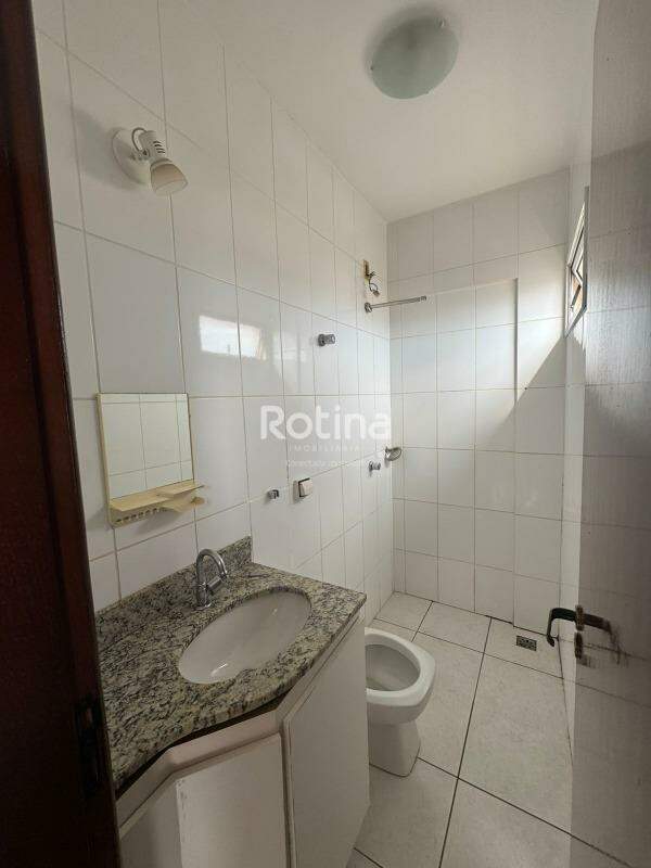 Apartamento à venda, em Uberlândia no bairro Santa Mônica no valor de R$ 270.000,00 - Rotina Imobiliária: 