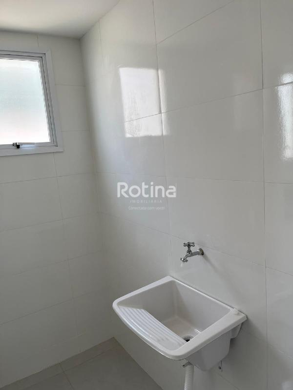 Apartamento à venda, 2 quartos em Uberlândia no bairro Segismundo Pereira no valor de R$ 385.000,00 - Rotina Imobiliária: 
