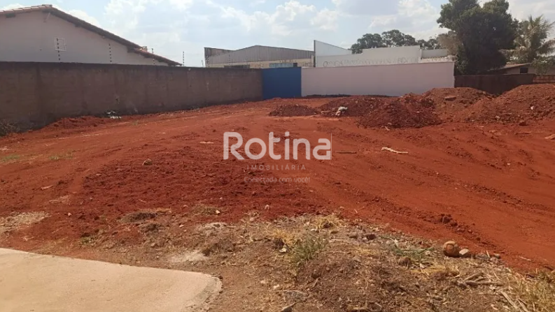 Terreno à venda, em Uberlândia no bairro Santa Mônica no valor de R$ 410.000,00 - Rotina Imobiliária: 