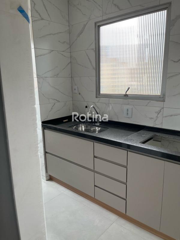 Casa para alugar, 3 quartos em Uberlândia no bairro Santa Mônica no valor de R$ 4.900,00 - Rotina Imobiliária: 