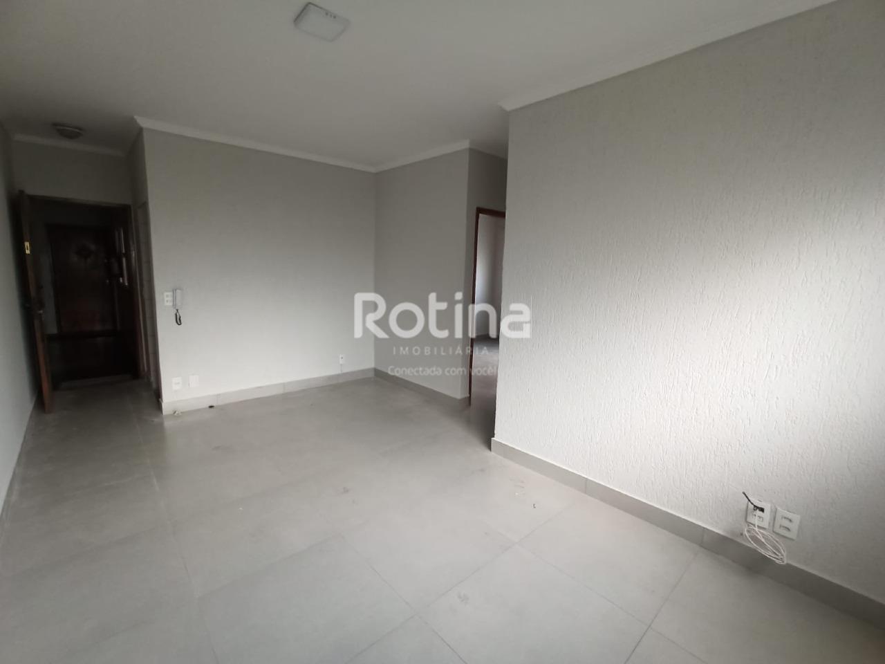 Apartamento para alugar, 3 quartos em Uberlândia no bairro Segismundo Pereira no valor de R$ 1.500,00 - Rotina Imobiliária: 