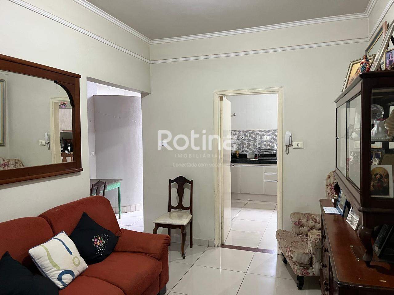 Casa à venda, 4 quartos em Uberlândia no bairro Cazeca no valor de R$ 1.050.000,00 - Rotina Imobiliária: 