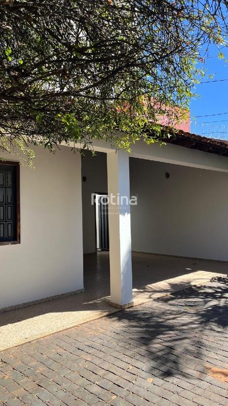 Casa à venda, 4 quartos em Uberlândia no bairro Jardim Finotti no valor de R$ 900.000,00 - Rotina Imobiliária: 