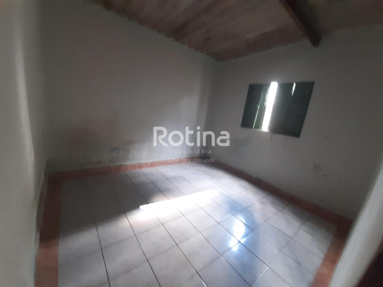 Casa à venda, 3 quartos em Uberlândia no bairro Shopping Park no valor de R$ 250.000,00 - Rotina Imobiliária: 