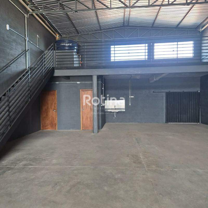 Galpão para alugar, em Uberlândia no bairro Residencial Lago Azul no valor de R$ 6.500,00 - Rotina Imobiliária: 