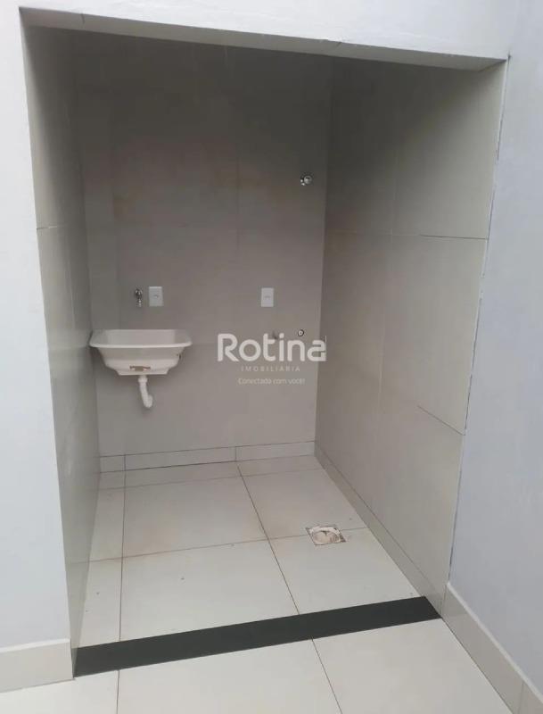 Casa à venda, 3 quartos em Uberlândia no bairro Shopping Park no valor de R$ 450.000,00 - Rotina Imobiliária: 