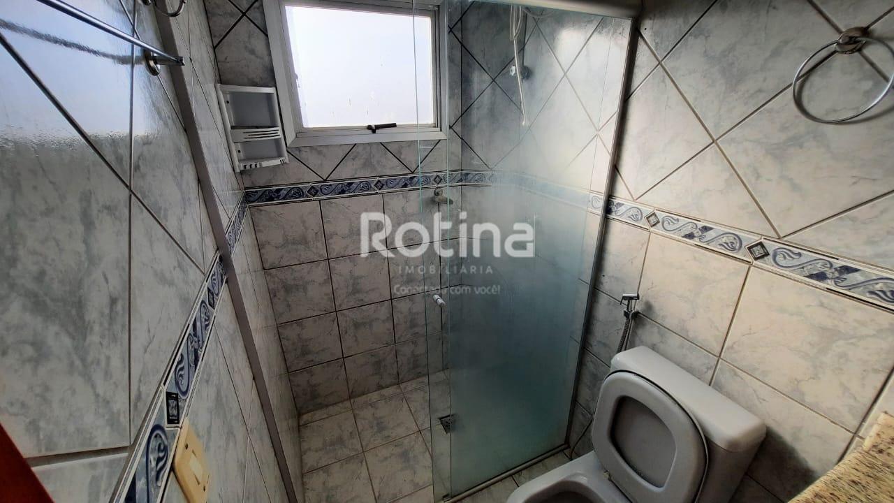 Apartamento à venda, 3 quartos em Uberlândia no bairro Segismundo Pereira no valor de R$ 270.000,00 - Rotina Imobiliária: 