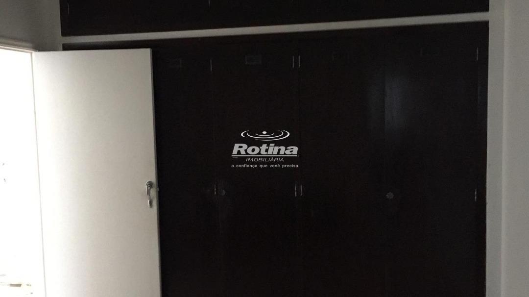 Casa à venda, 5 quartos em Uberlândia no bairro Martins no valor de R$ 900.000,00 - Rotina Imobiliária: 