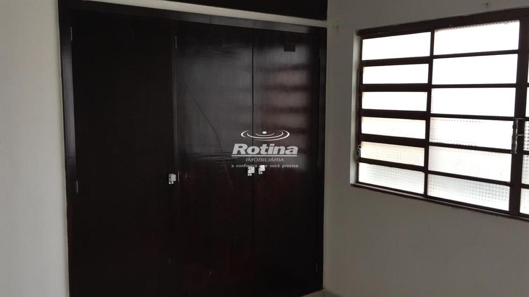 Casa à venda, 5 quartos em Uberlândia no bairro Martins no valor de R$ 900.000,00 - Rotina Imobiliária: 