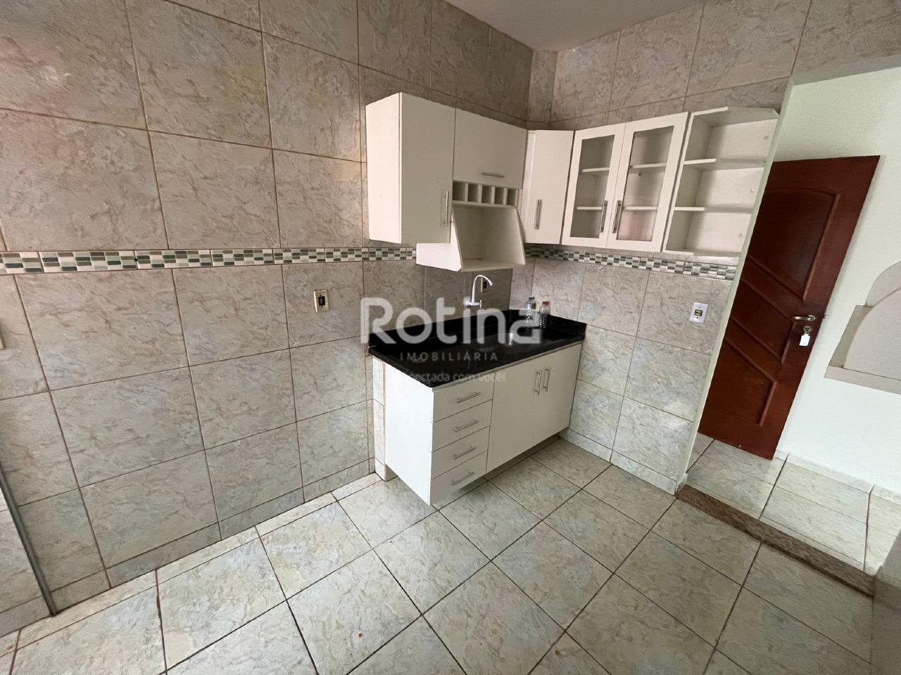 Apartamento para alugar, 3 quartos em Uberlândia no bairro Granada no valor de R$ 1.600,00 - Rotina Imobiliária: 