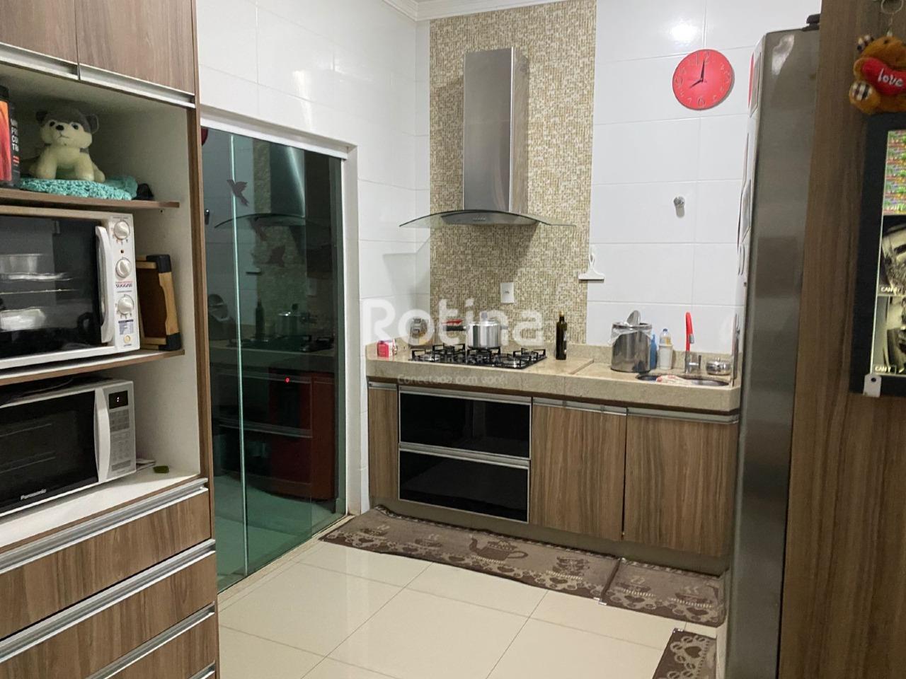 Casa à venda, 3 quartos em Uberlândia no bairro Bosque dos Buritis no valor de R$ 950.000,00 - Rotina Imobiliária: 