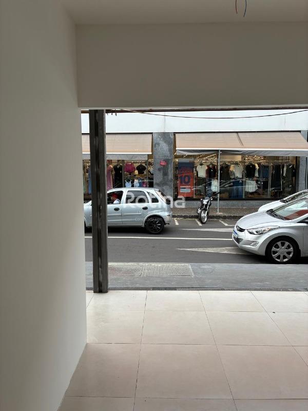 Loja para alugar, em Uberlândia no bairro Centro no valor de R$ 2.700,00 - Rotina Imobiliária: 