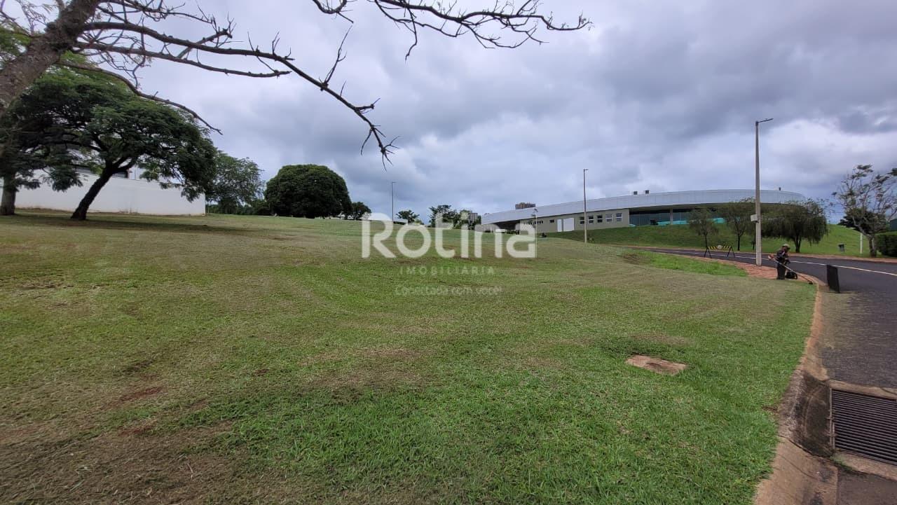 Terreno Condomínio Fechado à venda, em Uberlândia no bairro Cond. Solares da Gávea no valor de R$ 3.900.000,00 - Rotina Imobiliária: 