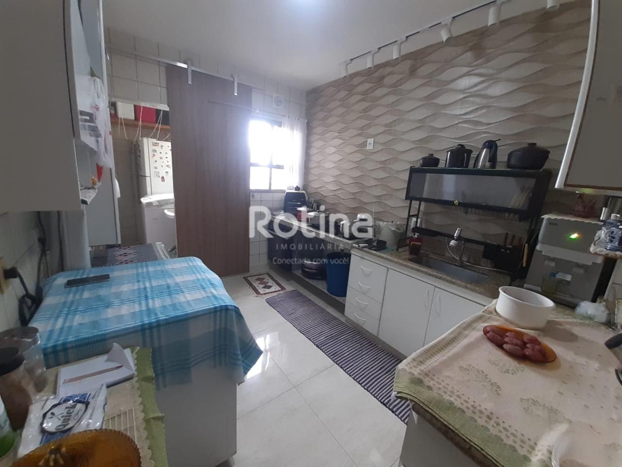 Apartamento à venda, 3 quartos em Uberlândia no bairro Saraiva no valor de R$ 550.000,00 - Rotina Imobiliária: 