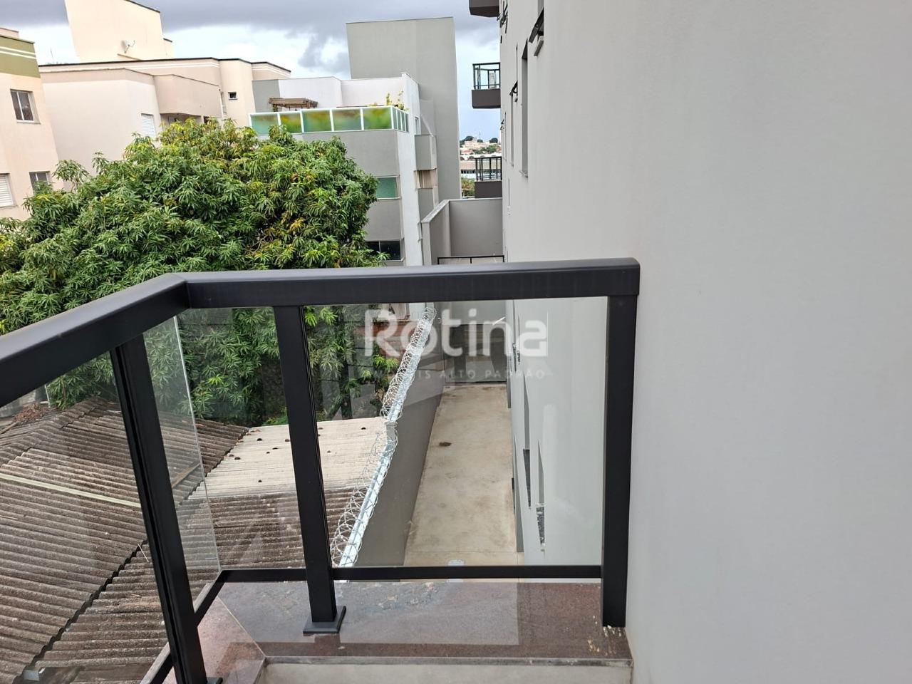 Apartamento à venda, 3 quartos em Uberlândia no bairro Santa Mônica no valor de R$ 600.000,00 - Rotina Imobiliária: 