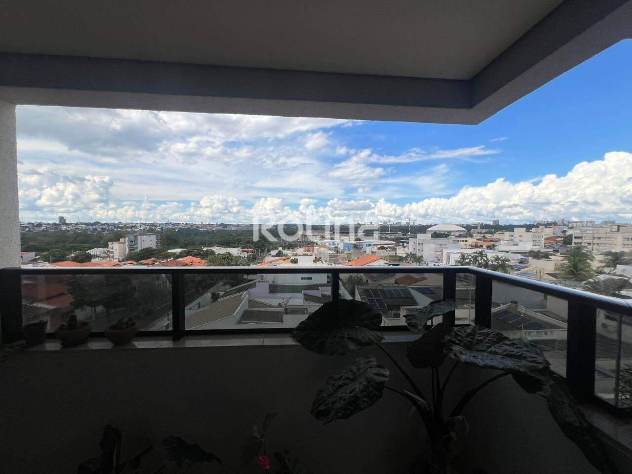 Apartamento à venda, 2 quartos em Uberlândia no bairro Santa Mônica no valor de R$ 430.000,00 - Rotina Imobiliária: 