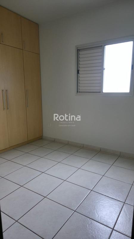 Apartamento à venda, 3 quartos em Uberlândia no bairro Umuarama no valor de R$ 380.000,00 - Rotina Imobiliária: 
