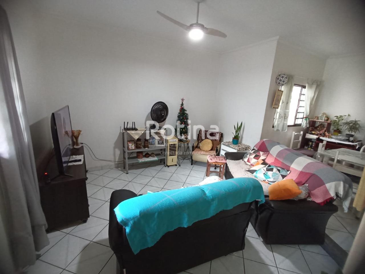 Casa à venda, 3 quartos em Uberlândia no bairro Carajás no valor de R$ 580.000,00 - Rotina Imobiliária: 